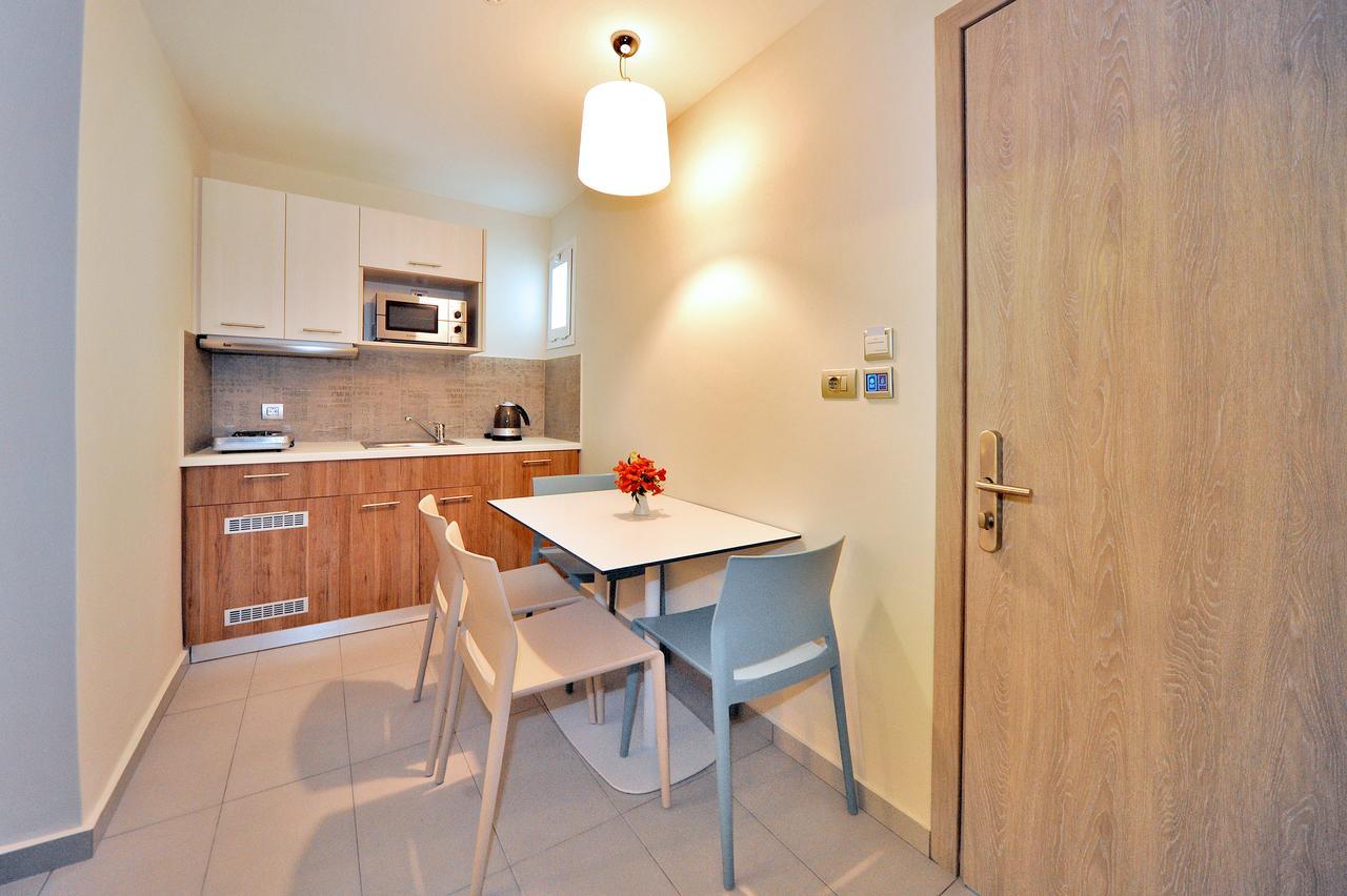 Astron Suites & Apartments Кос Екстериор снимка